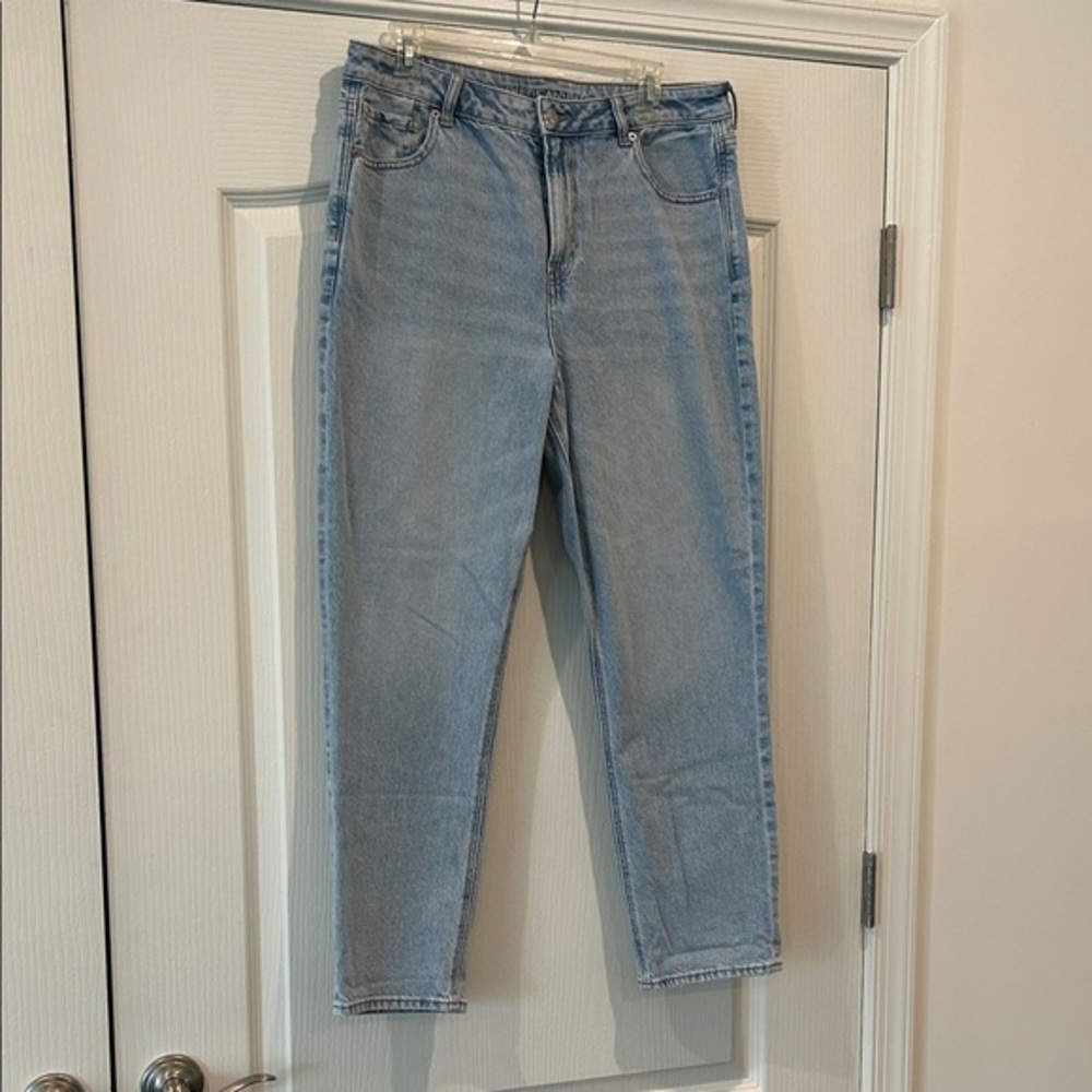 Classic Light Blue Women's Ankle Cropped Jeans